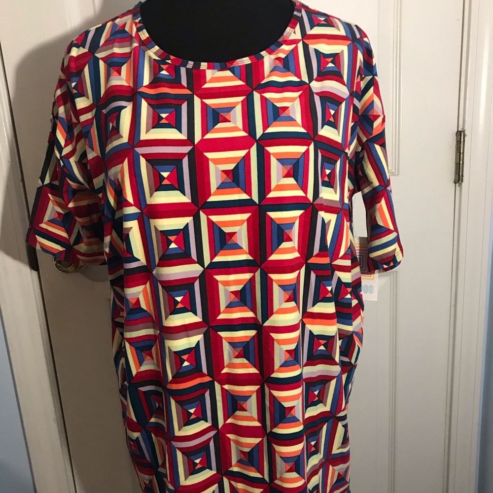BNWT Lularoe Irma